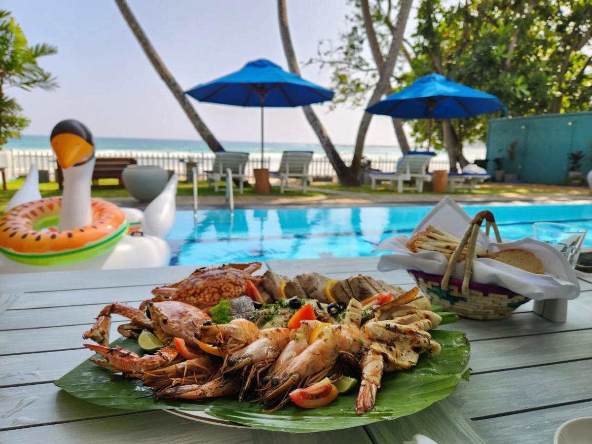 Smeralda Beach Hotel Dikwella 외부 사진